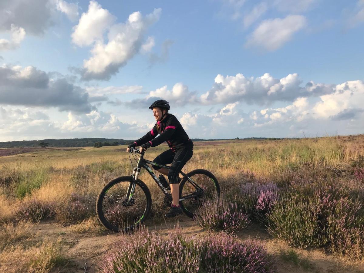 Chalet Op De Veluwe # Linde プッテン エクステリア 写真